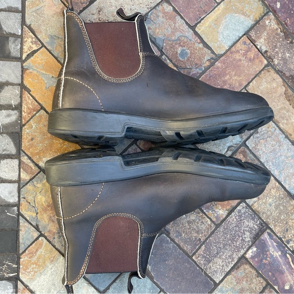 Blundstone #500 Pre-Loved Original Chelsea boot. Stout Brown - Picture 6 of 12